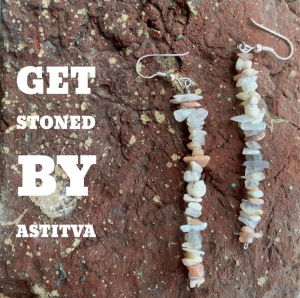 Moonstone chips earrings